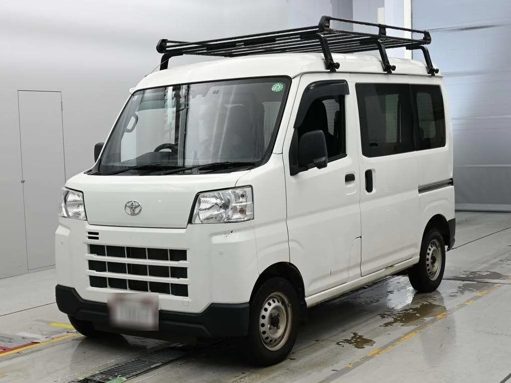 Toyota Pixis Van S700M 2022